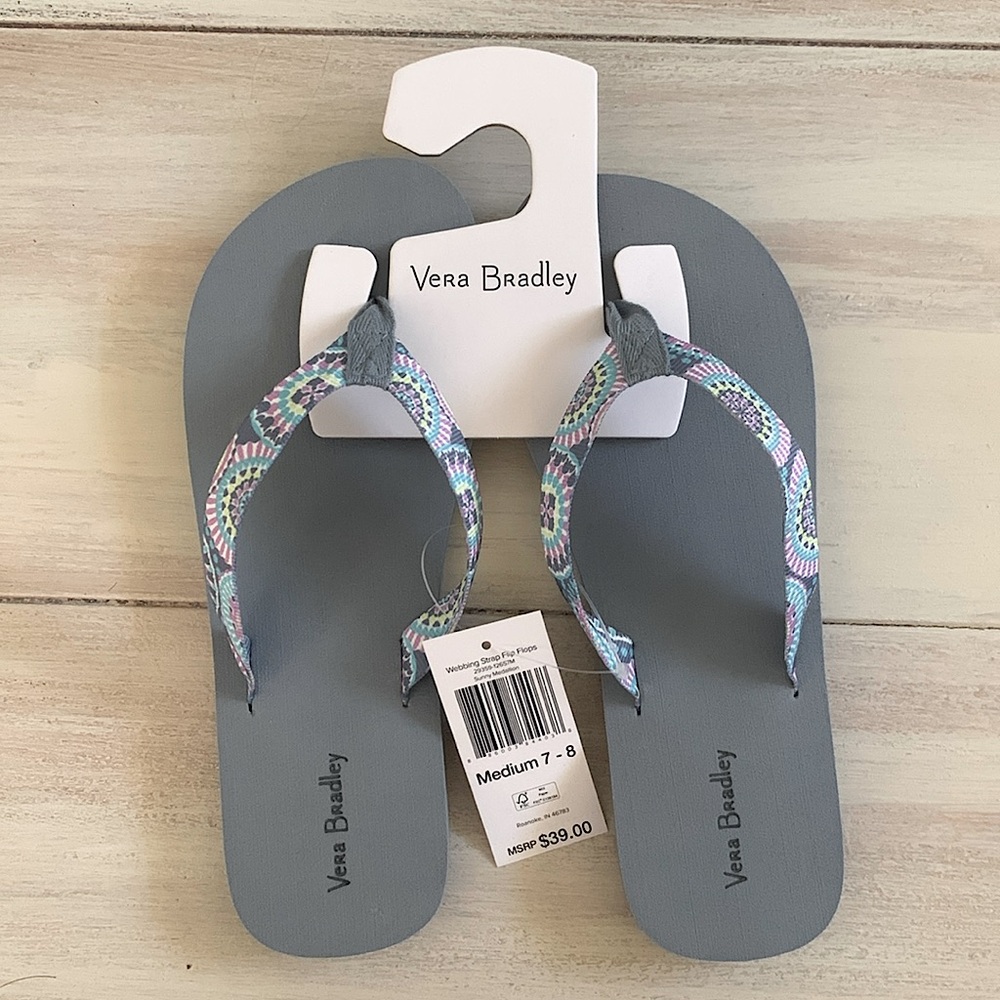 NWT Vera Bradley Women’s Flip Flops Sandals in Sunny Medallion Medium 7 - 8
